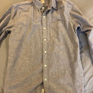 Men’s American Eagle button down shirt